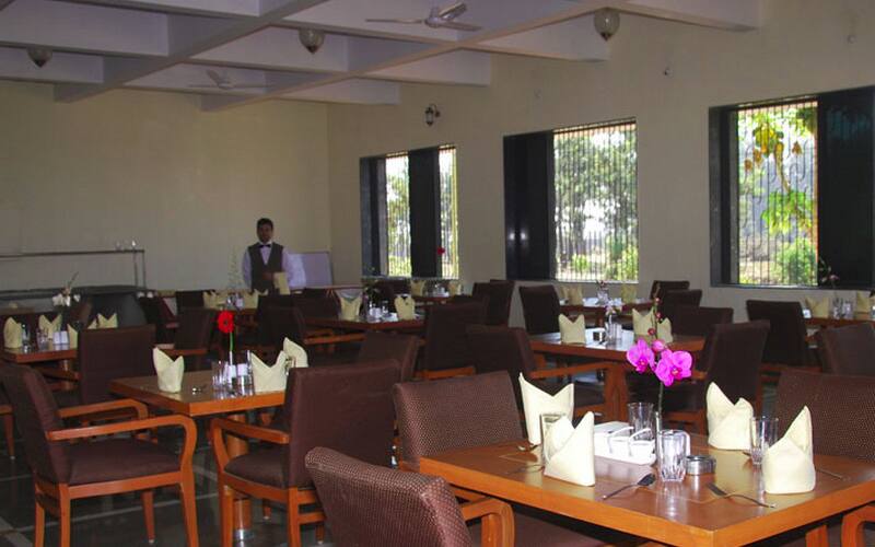 Raikar Farm House, Pune 4